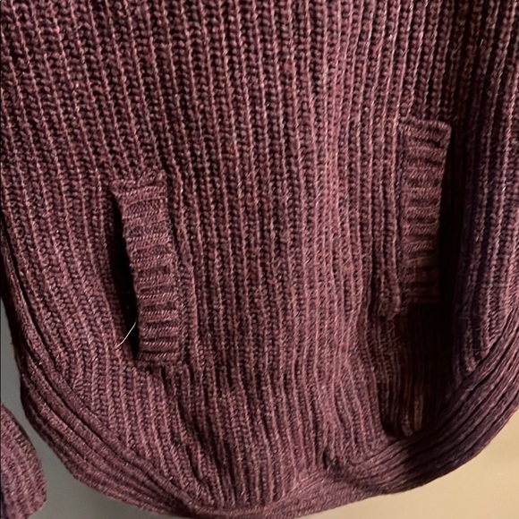 Sweater - Picture 2 of 4